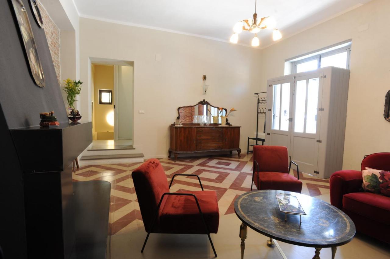 Bed and Breakfast Palazzo Scura Vaccarizzo Albanese Exterior foto
