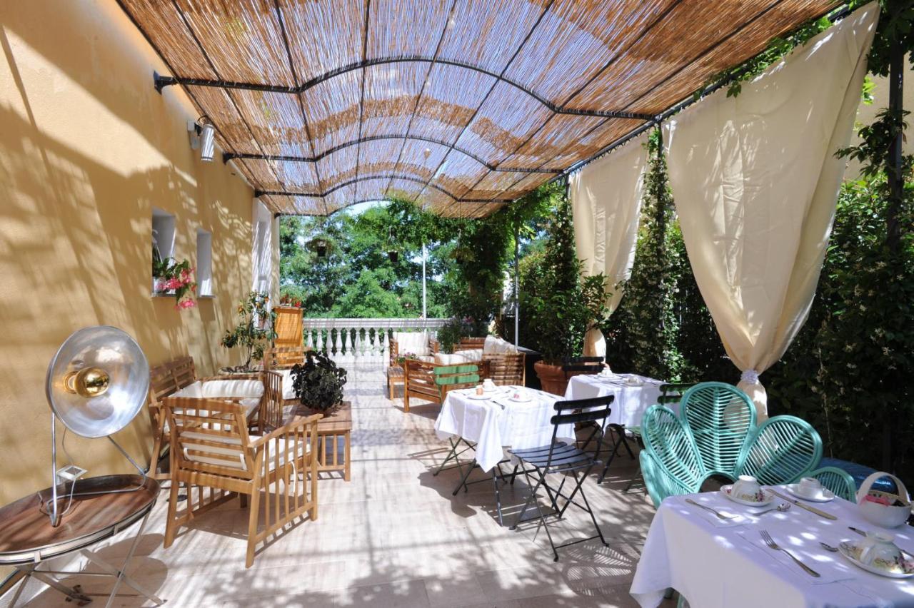 Bed and Breakfast Palazzo Scura Vaccarizzo Albanese Exterior foto